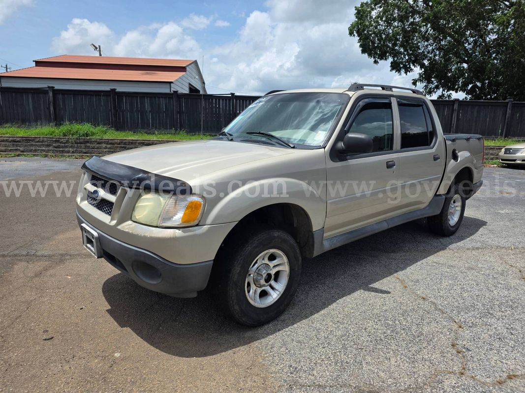 2004 Ford Explorer Sport Trac XLS 2WD