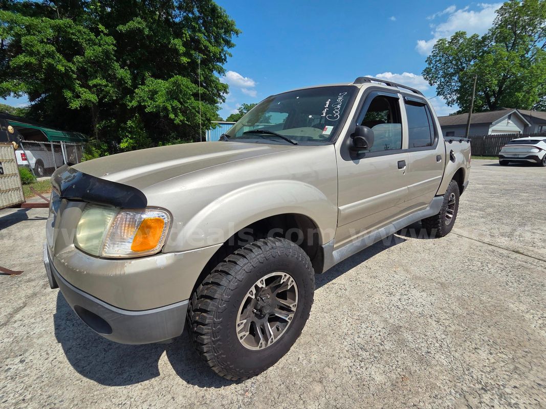 2004 Ford Explorer Sport Trac XLS 2WD (1 of 12)