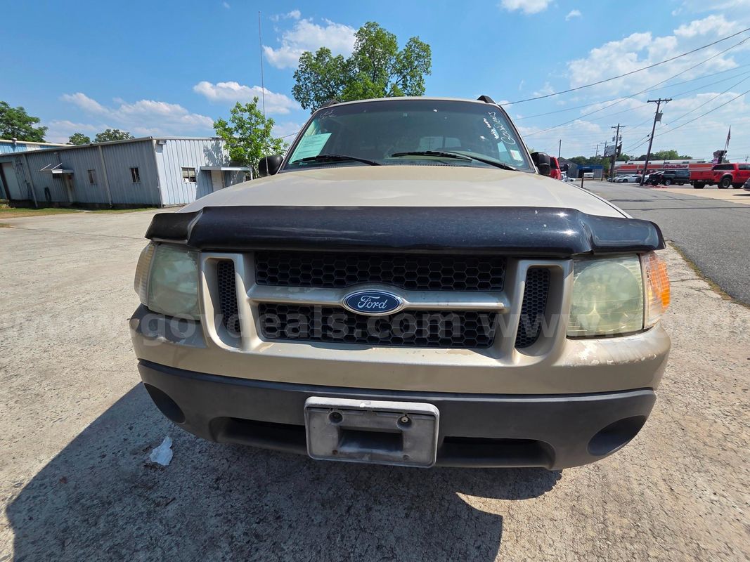 2004 Ford Explorer Sport Trac XLS 2WD