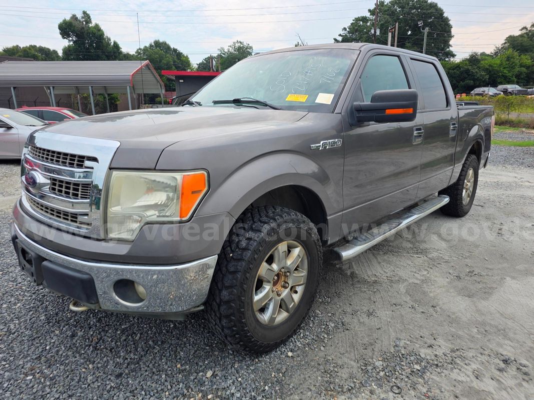 2013 Ford F-150 XLT SuperCrew 5.5-ft. Bed 4WD