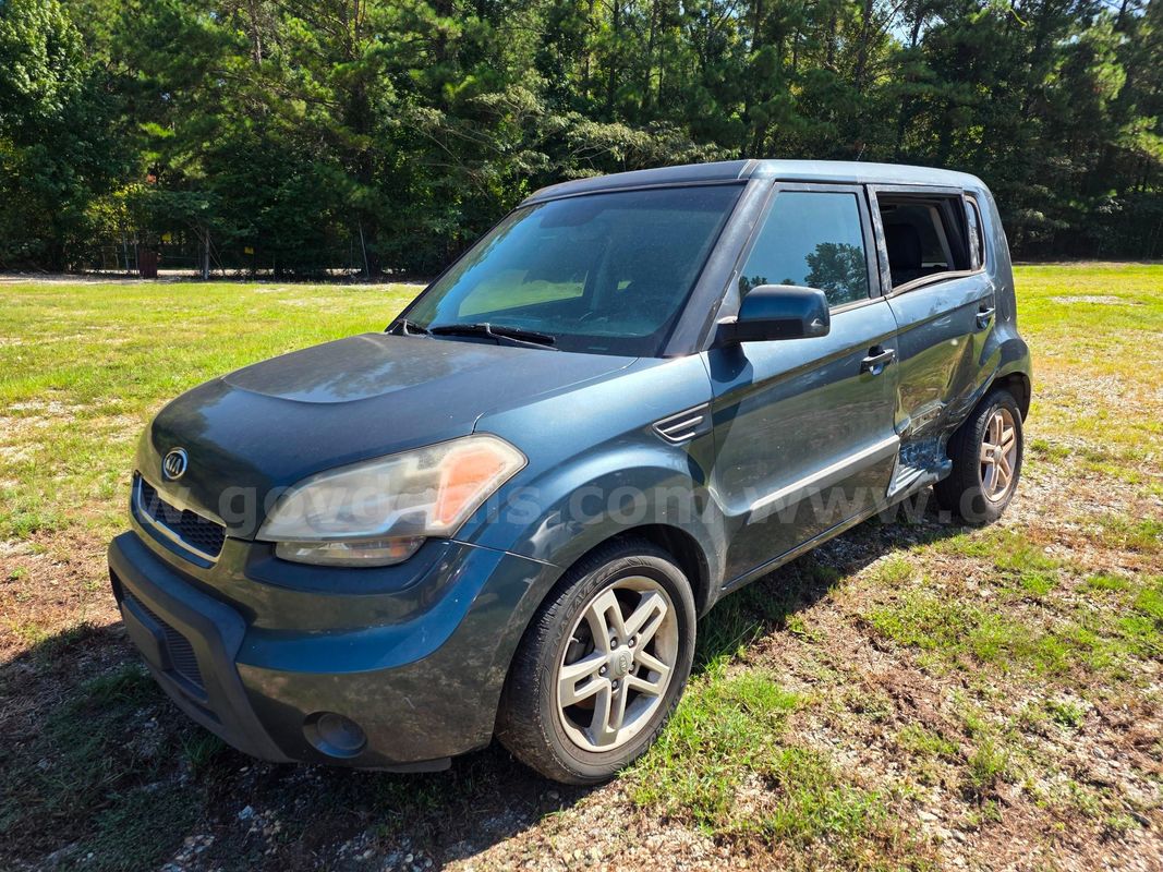 2011 Kia Soul +