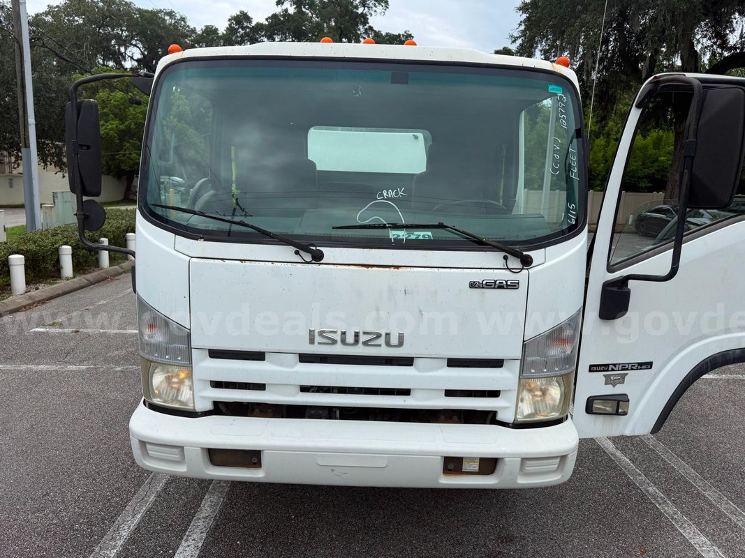 2014 Isuzu NPR HD
