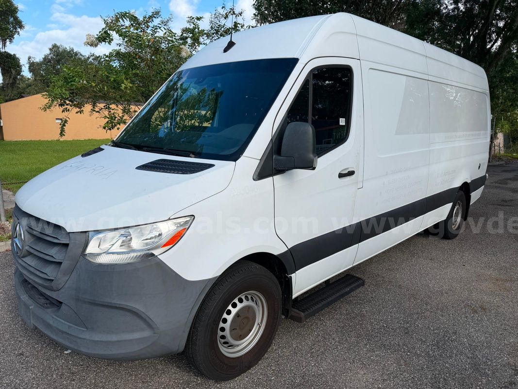 2022 Mercedes-Benz Sprinter 2500