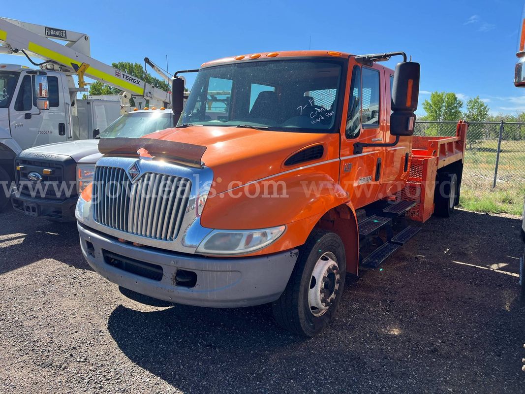 2004 International 4300 4x2 Dump Truck