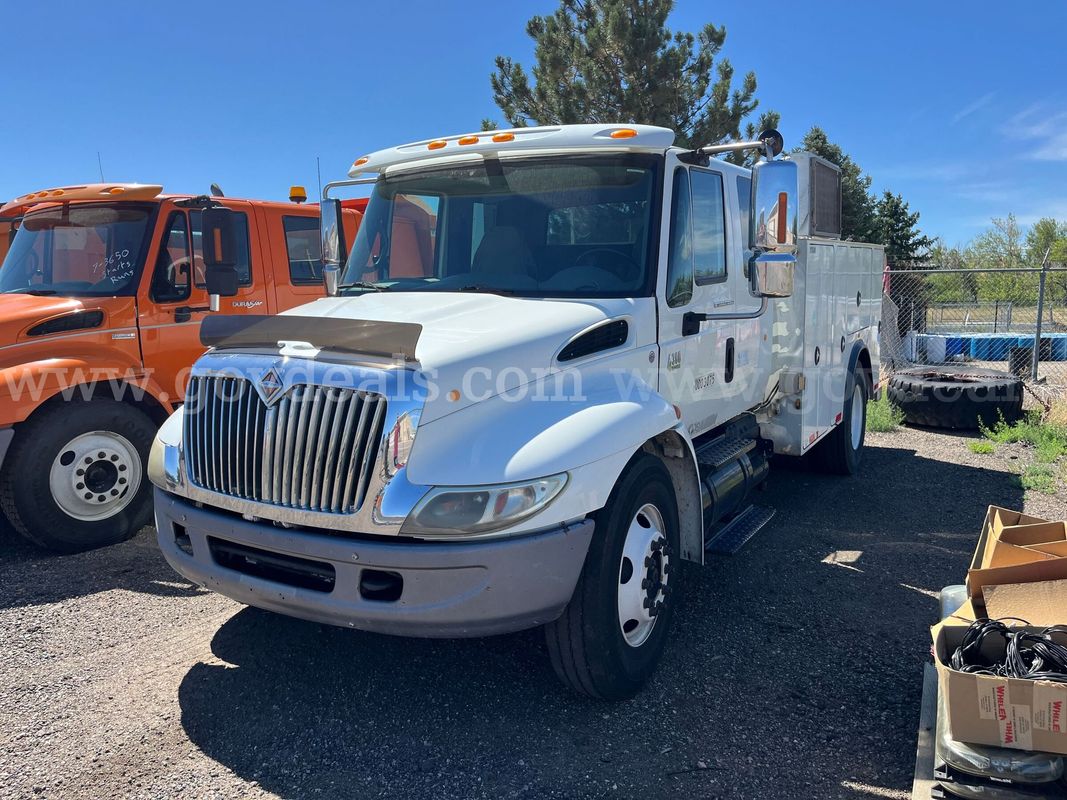 2007 International 4300 4x2 Utility Truck