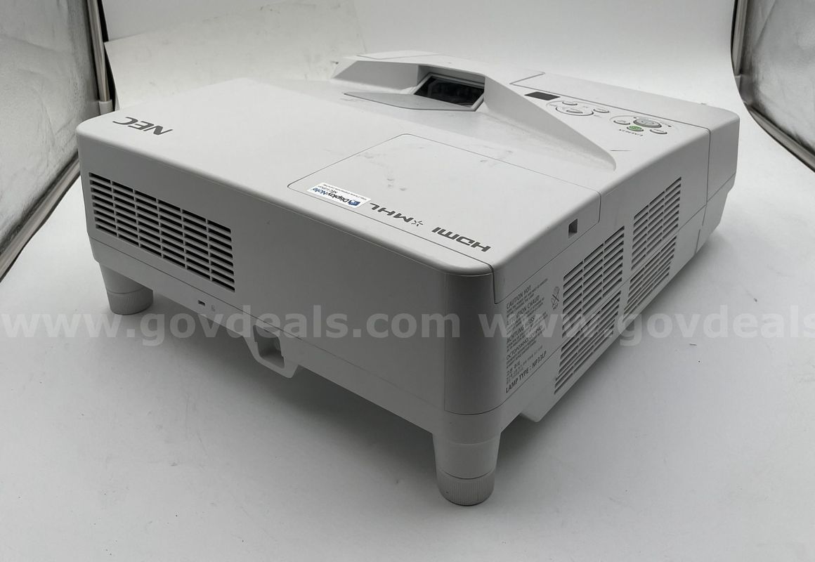 NEC UM361X Projector
