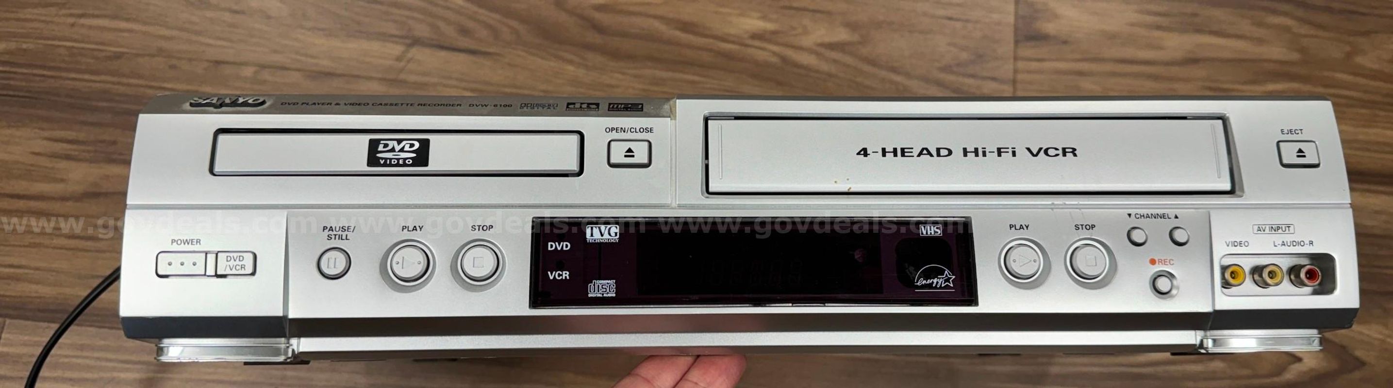 VHS/DVD Player