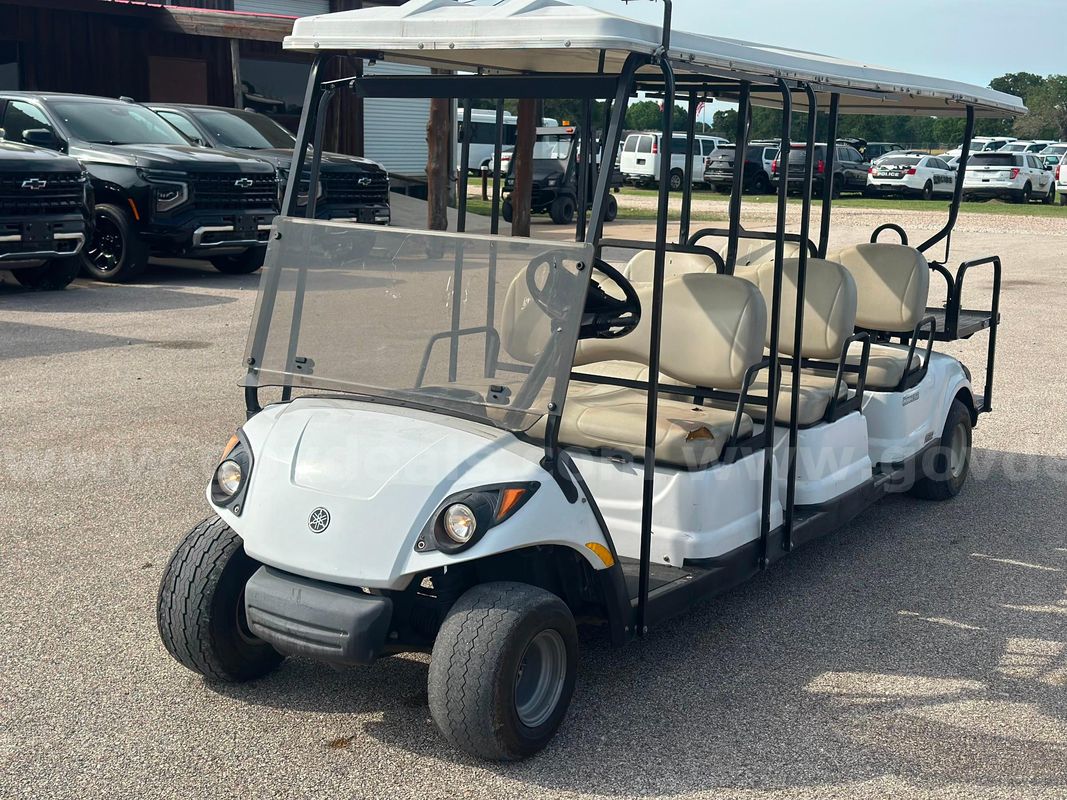 2014 YAMAHA 8 Passenger Golf Cart ***Gas Engine***