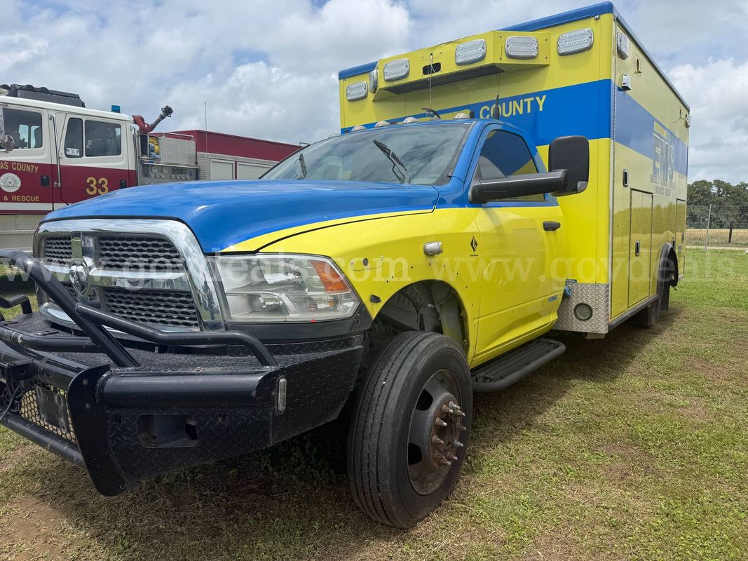 2017 Ram 5500 Dually Ambulance – 6.7L Cummins Diesel