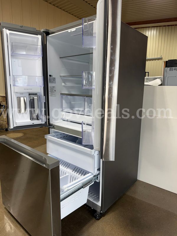 2025 Samsung RF25C5551SR/AA 25 Cu.Ft. French Door Refrigerator - Not Cooling