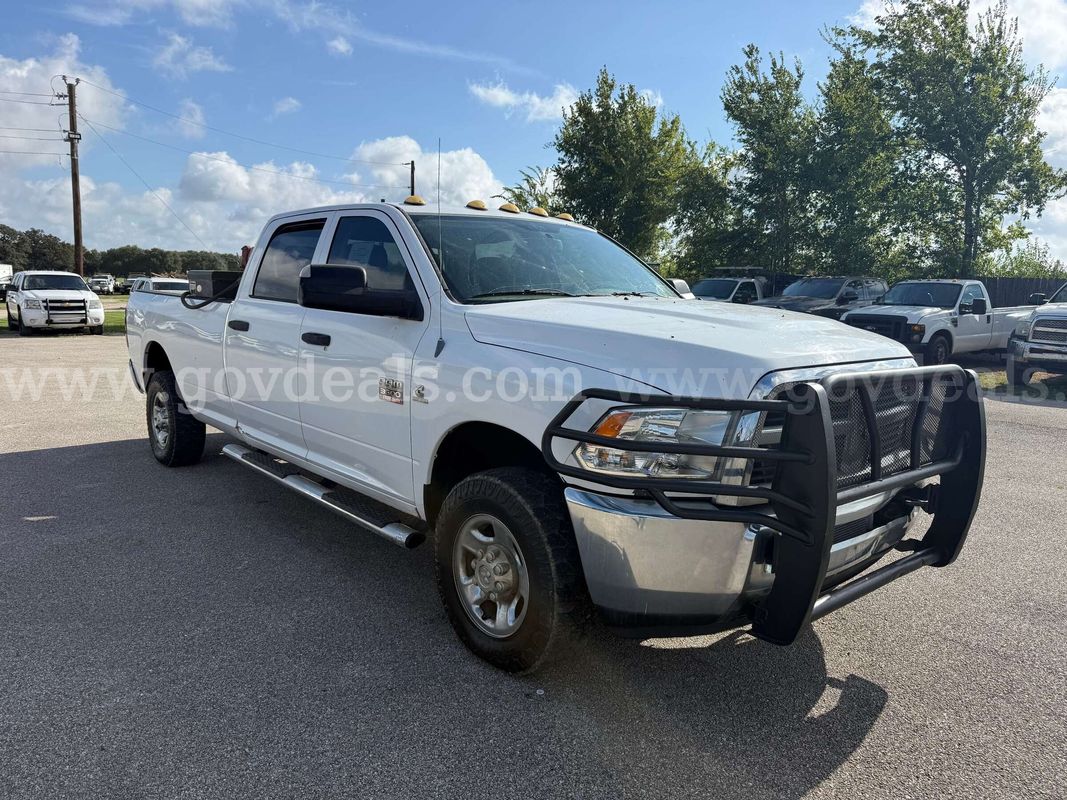 2012 RAM 3500 Crew Cab Pickup – 6.7L Cummins Turbo Diesel