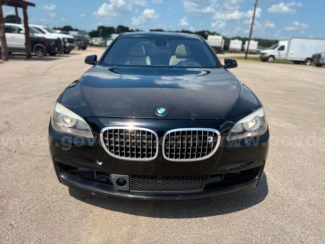 2011 BMW 750Li Luxury Sedan 4.8L Twin Turbo V8 – 167K Miles