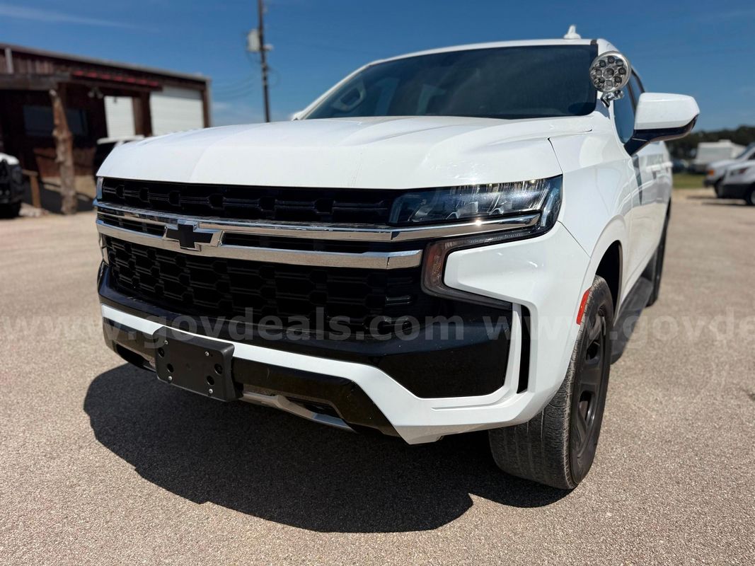 2021 Chevrolet Tahoe 5.3L V8 – 124K Miles – Runs & Drives Great – No Warning Lights
