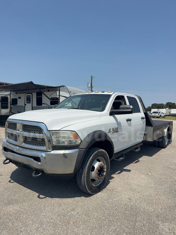 2014 RAM 5500 Heavy Duty Crew Cab 4x4 6.7L Cummins Turbo Diesel Flatbed – 157,934 Miles
