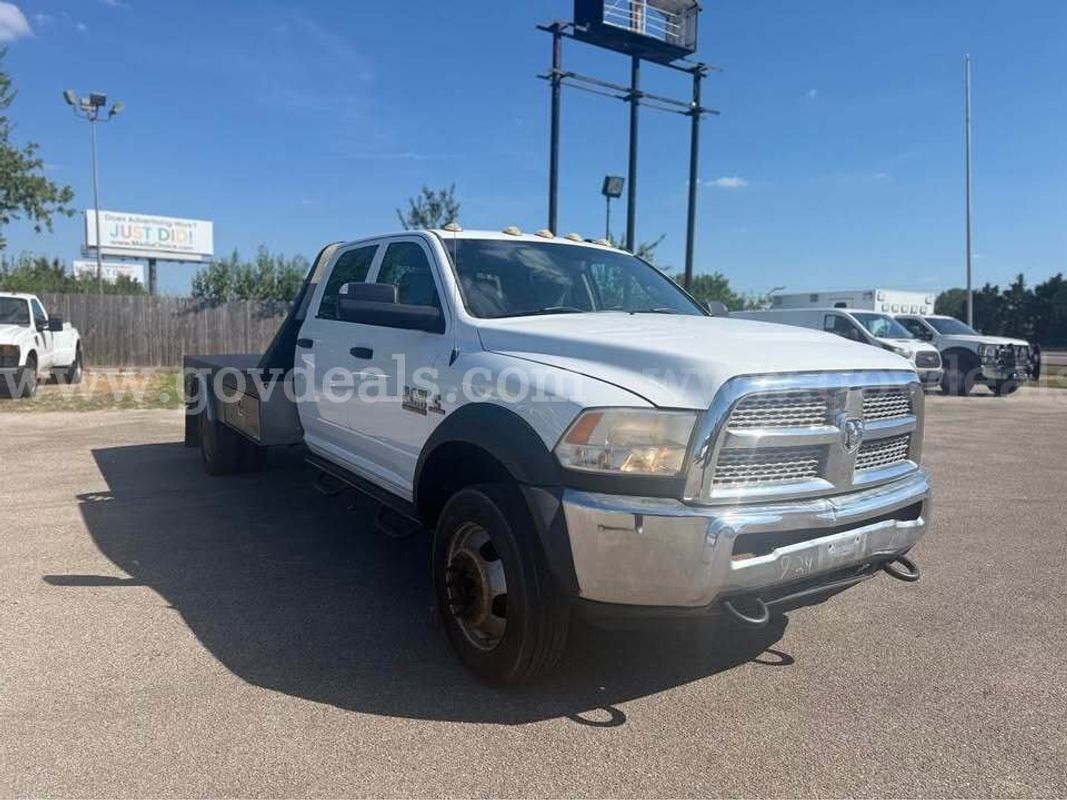 2014 RAM 5500 Heavy Duty Crew Cab 4x4 6.7L Cummins Turbo Diesel Flatbed – 157,934 Miles