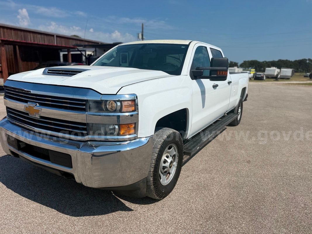 2017 Chevrolet Silverado 2500HD Work Truck Crew Cab 4WD