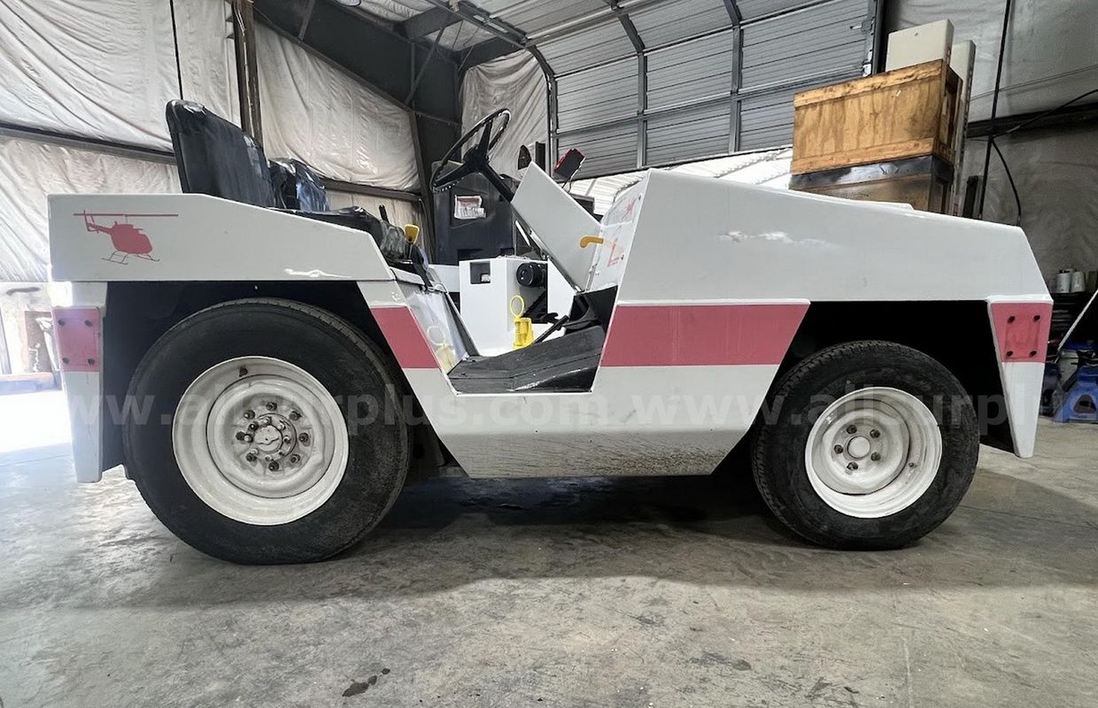 1991 Northwestern GT50 Tow Tractor