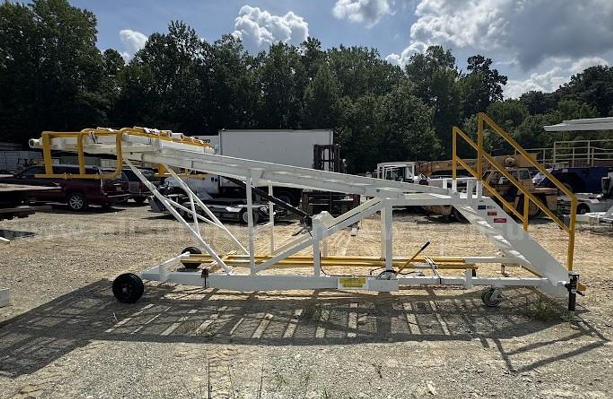 2026 CLyde MX/Crew Stair 15F2011 Adjustable Maintenace/ Crew Stair