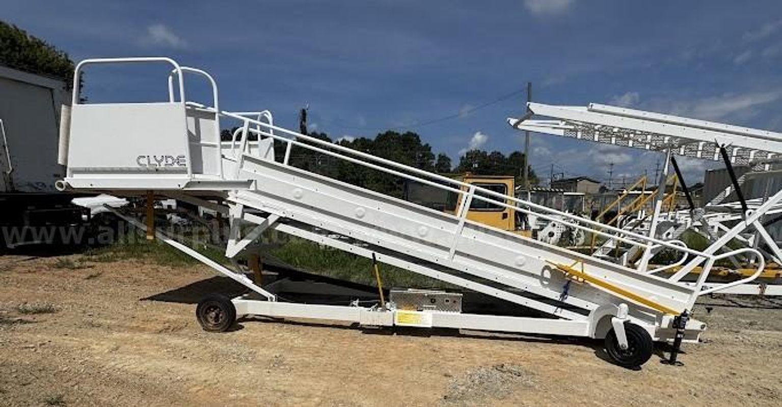 2026 Clyde PAX STAIRS 15F2820 Push type/ towable Passenger Stair