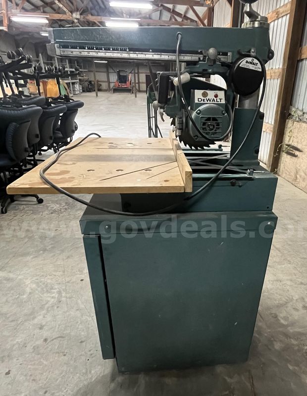 DeWalt Radial Arm Saw