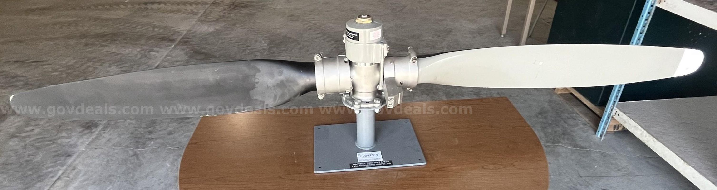 Avotek Hartzell Display Propeller with Stand (28B)