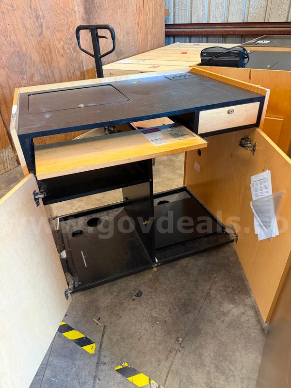 Instructors Lectern and AV Equipment -A Asset 25713