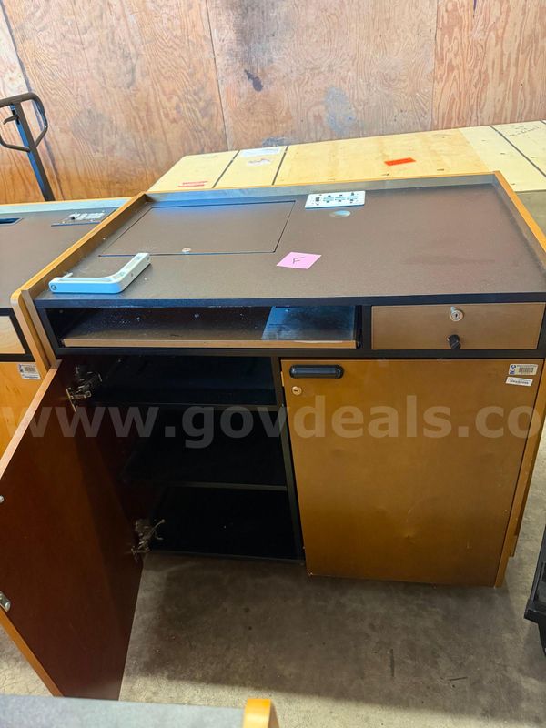 Instructors Lectern and AV Equipment -F Asset 24254