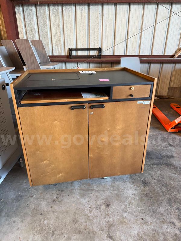Instructors Lectern and AV Equipment -I Asset 24257