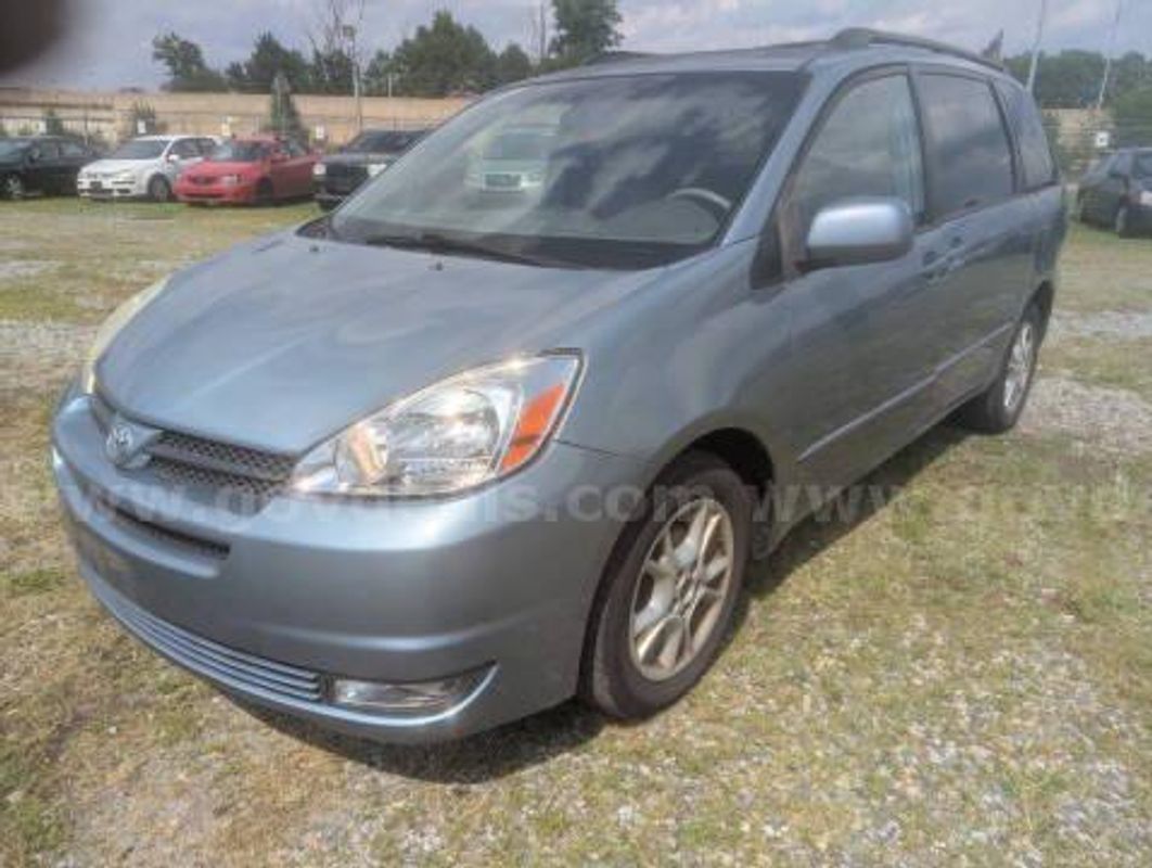 2005 Toyota Sienna