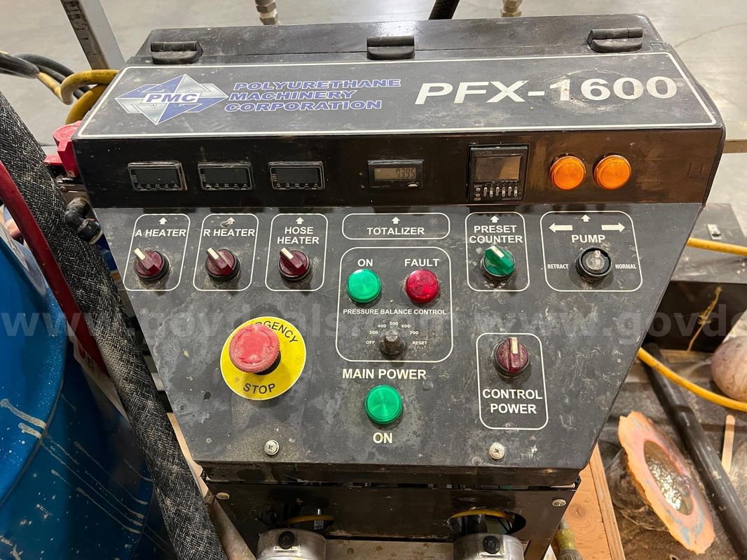 PMC PFX-1600 compact pneumatic spray foam and coatings proportioner Hard Coat & Guns & Compressor