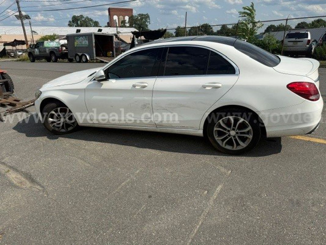 2016 Mercedes-Benz C-Class