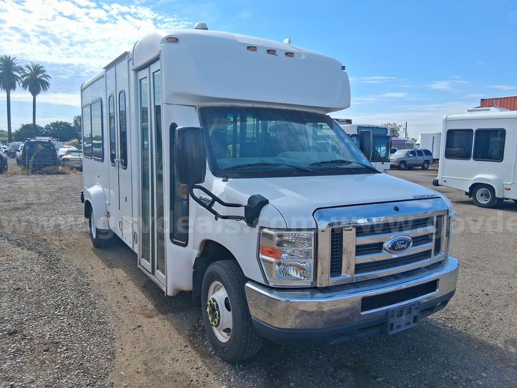 2020 Ford E350 Shuttle Bus