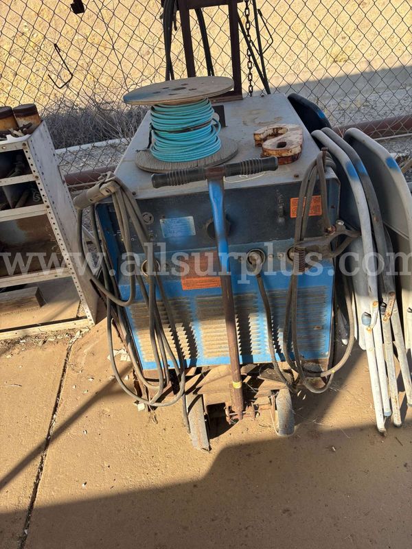 Welder, Miller, 230/460V, Qty 1