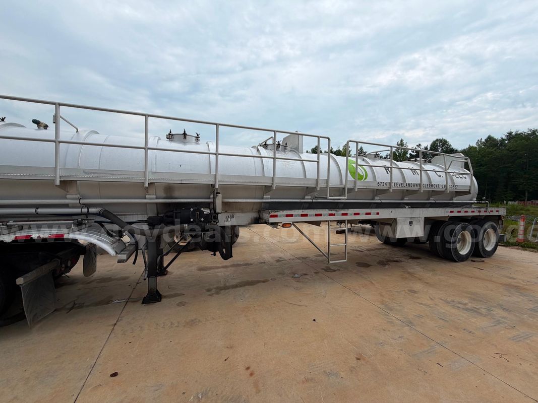 2012 Dragon Products Vacuum Trailer
