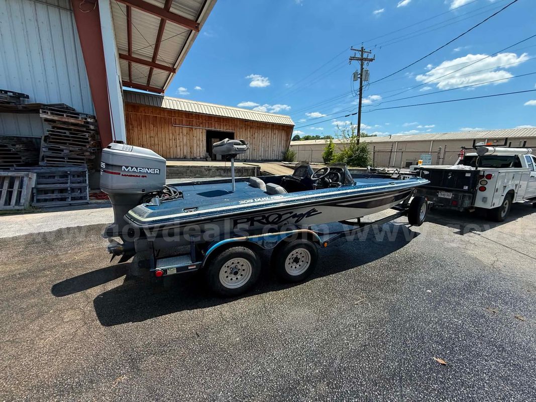 1996 Pro Craft Bass Boat 225HP