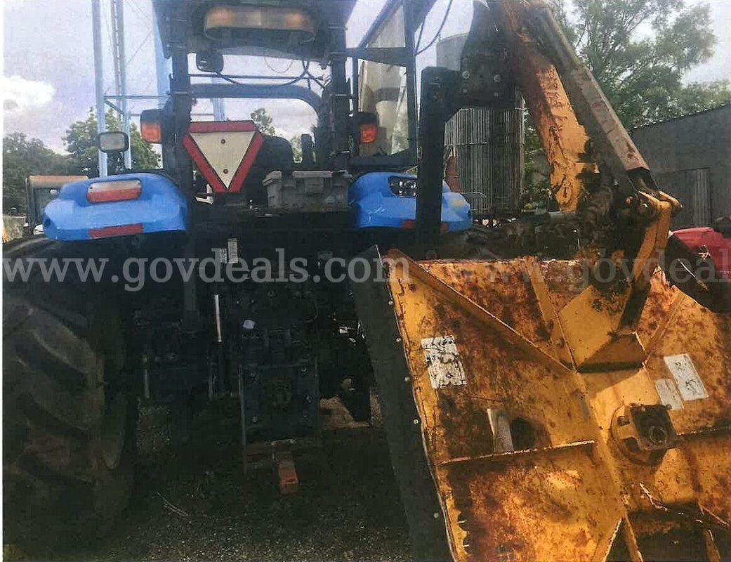 2007 New Holland Tractor