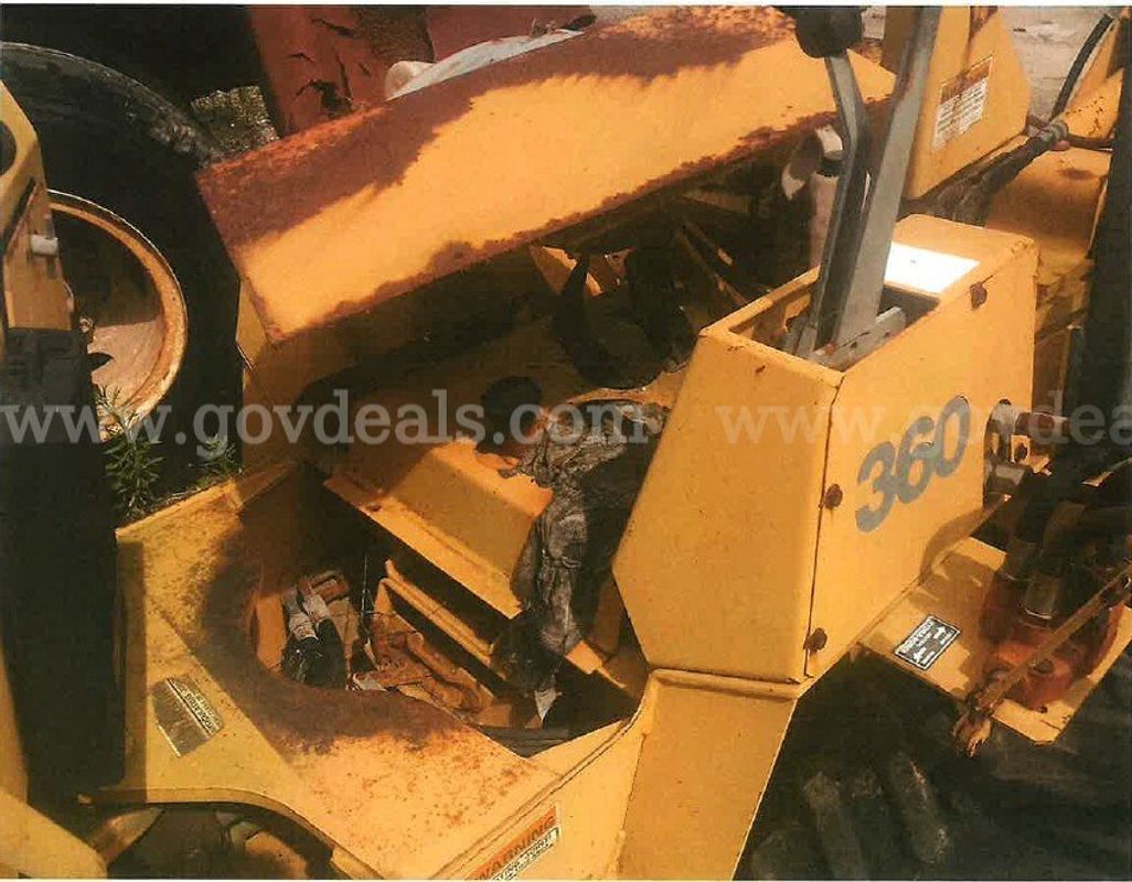 1999 SD100 Case Trencher