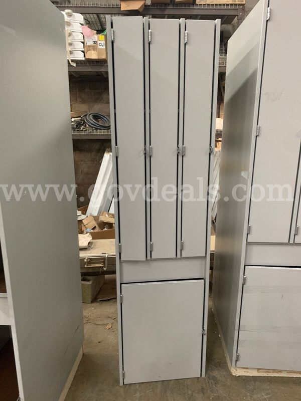 1 Band Instrument Cabinet