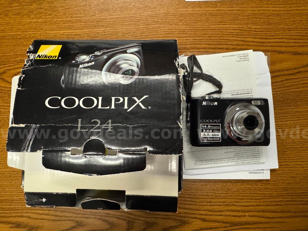 Nikon COOLPIX L24 Digital Camera