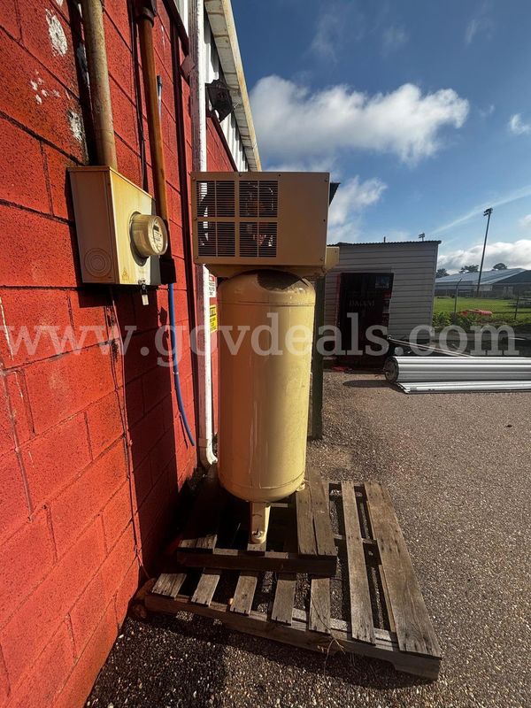 Ingersoll Rand Compressor- 60 Gallon