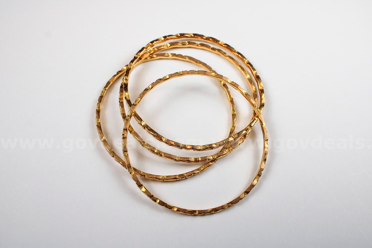 Set of Matching 18kt Gold Bangle Bracelets