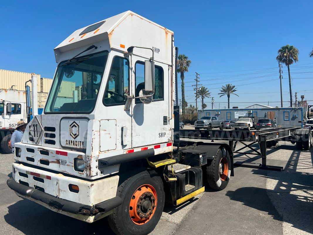 2007 Capacity TJ5000 Heavy Duty Yard/Terminal Truck