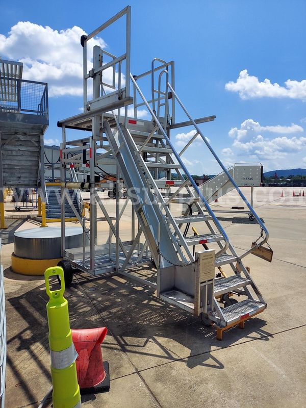 2009 Tri Arc SPC003 Mobile Aircraft Access Stand / Work Platform with Stairs