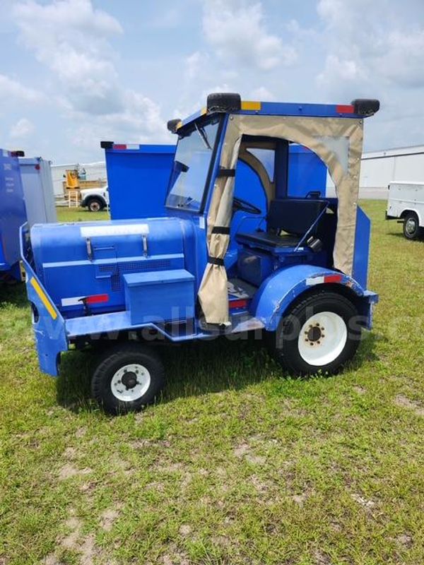 2007 Tug Tech MA30 Baggage Tractor