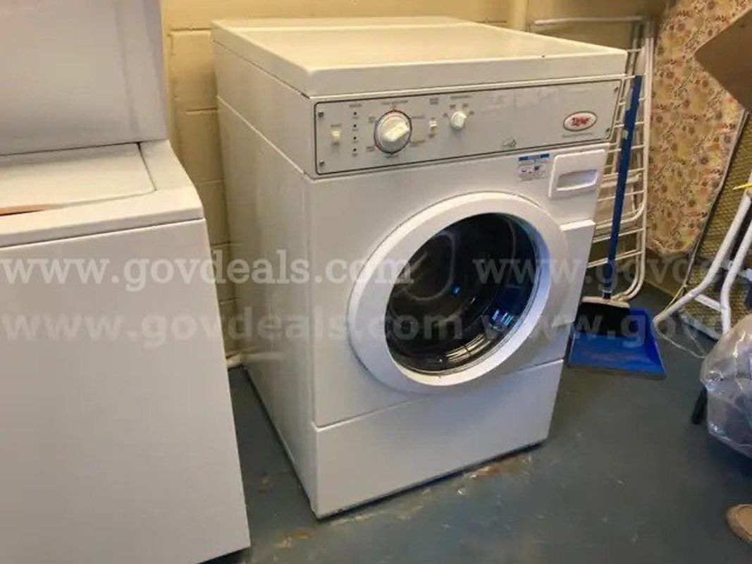 UniMac Commercial Washer and Unimac Commercial Dryer (new heating element) - working