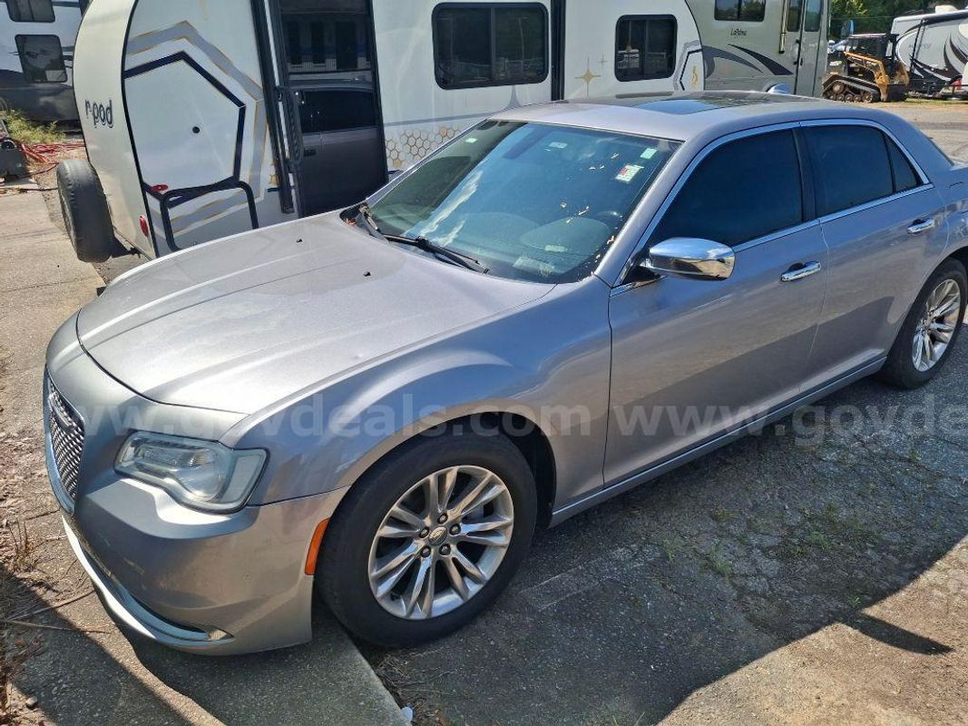2016 Chrysler 300C