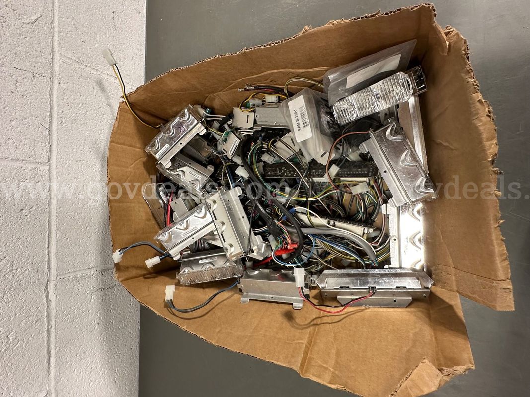 Whelen Justic Parts Lot-WILL SHIP