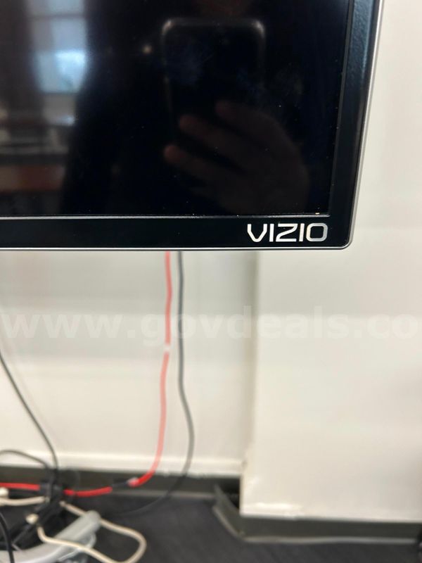 Vizio TVs QTY: 2