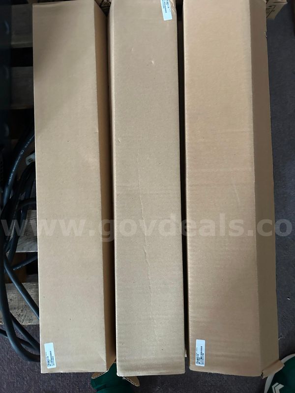 Dell Rack Mount Rail Kit P/N ON-756H-Server/UPS rack Rails New in Box