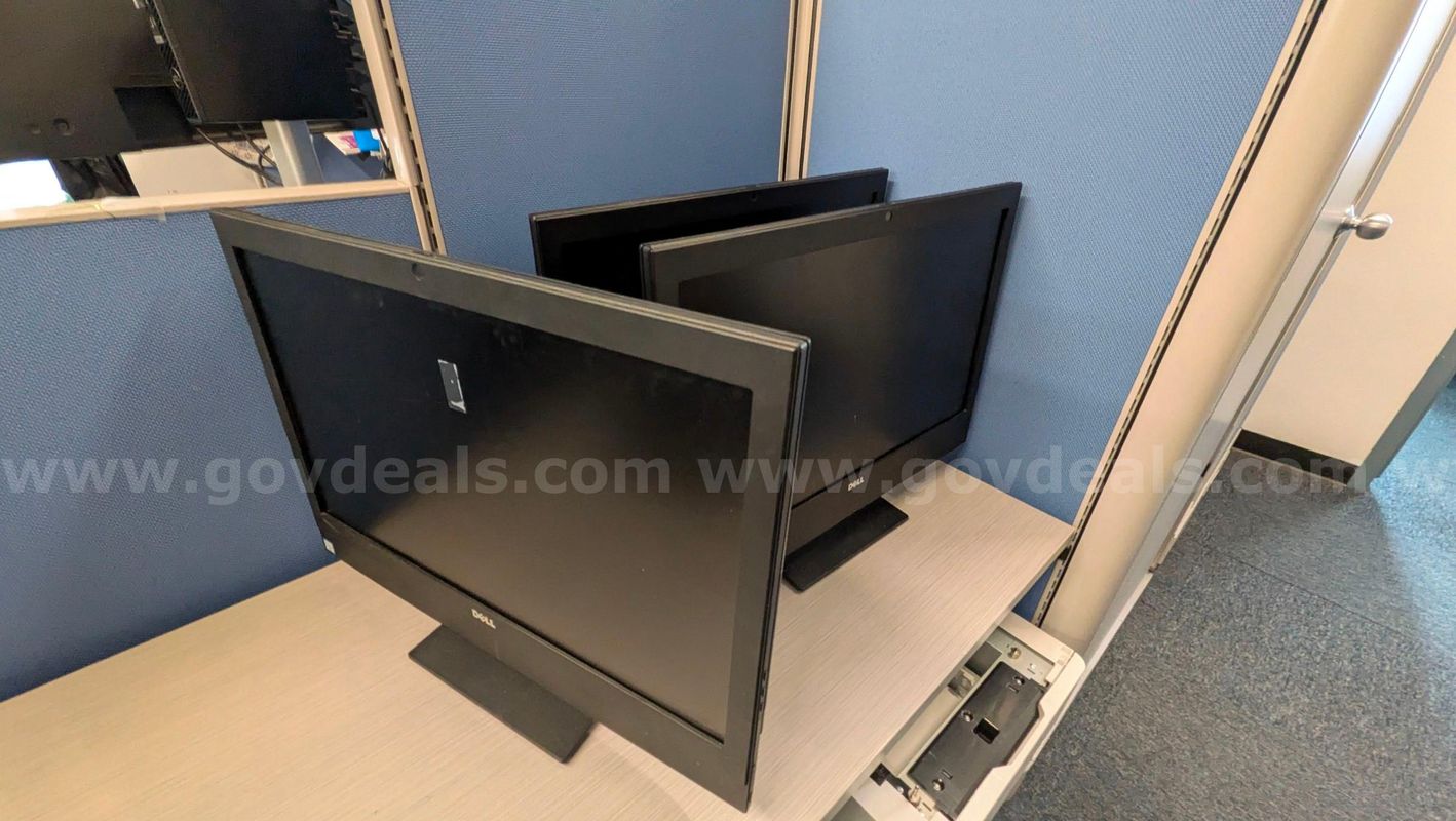 Computers and Monitors - Lot of 8